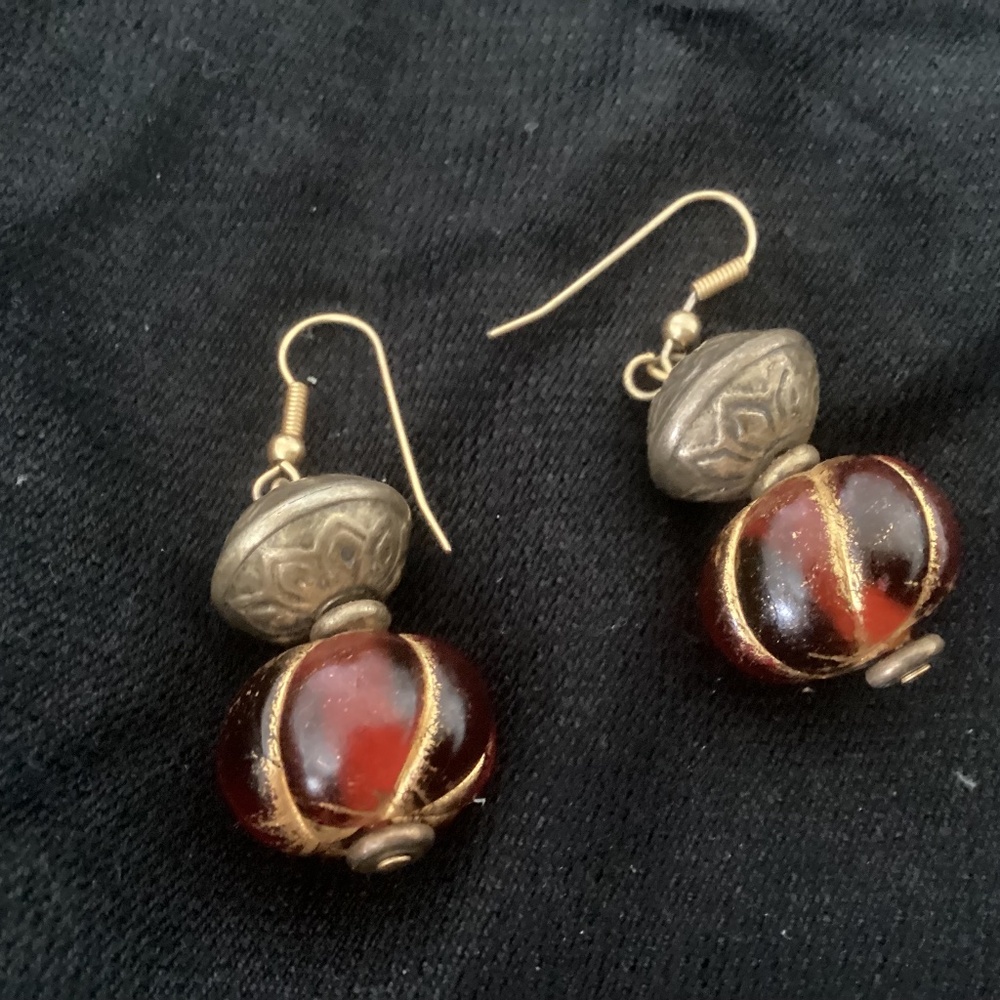 Beautiful glass earrings from Venice I believe. In excellent condition